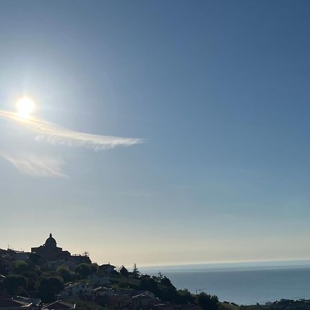 Ferienwohnung Seta Luxury Roseto Degli Abruzzi Exterior foto