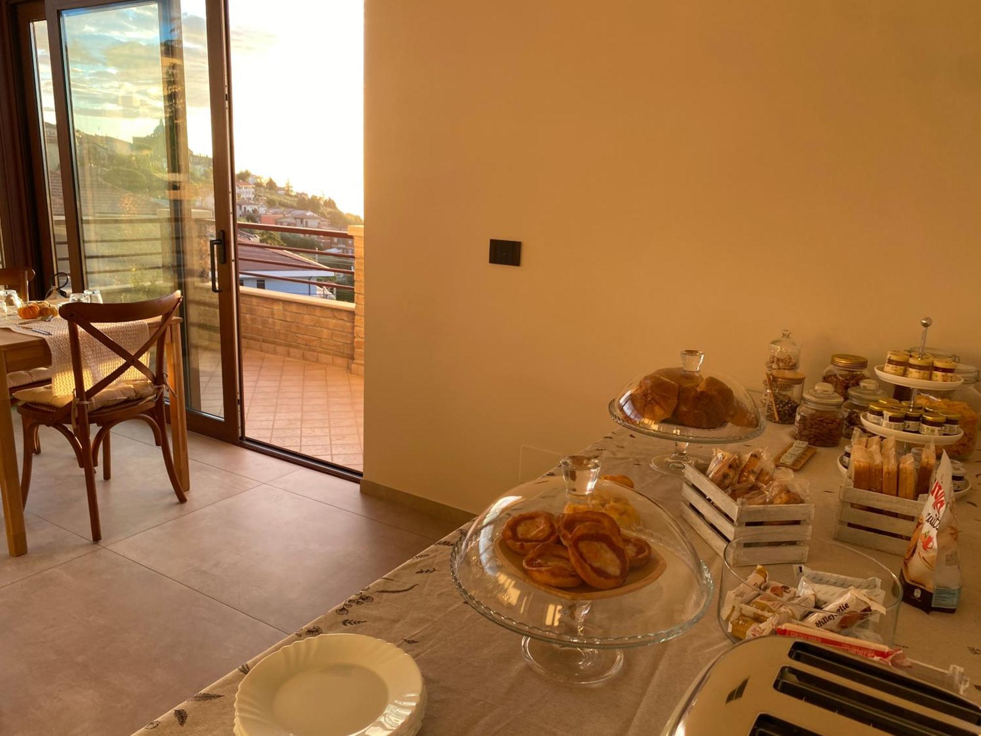Ferienwohnung Seta Luxury Roseto Degli Abruzzi Exterior foto