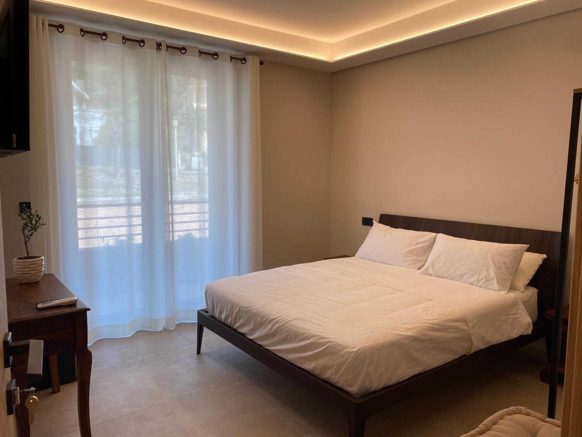 Ferienwohnung Seta Luxury Roseto Degli Abruzzi Exterior foto