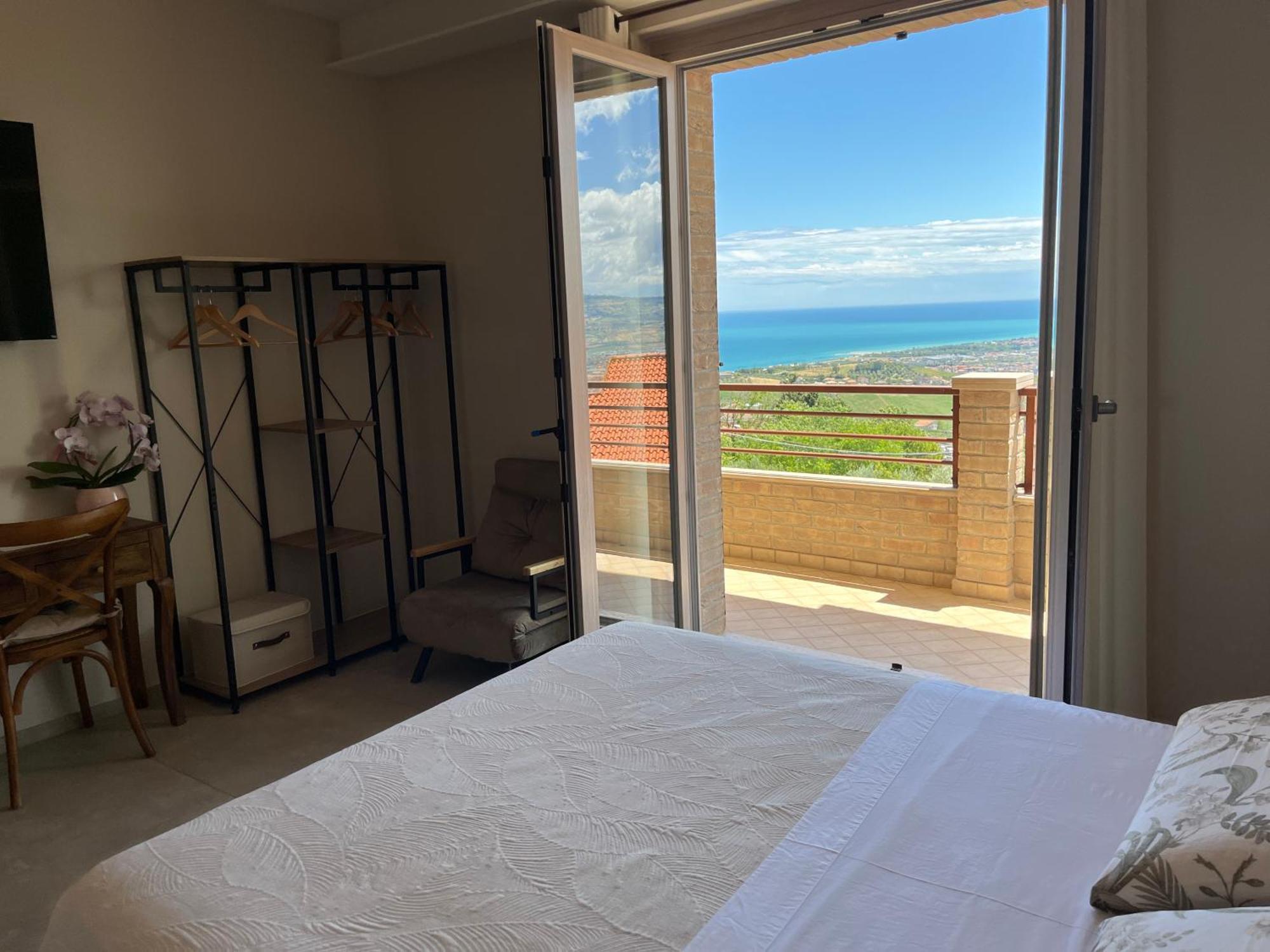 Ferienwohnung Seta Luxury Roseto Degli Abruzzi Exterior foto
