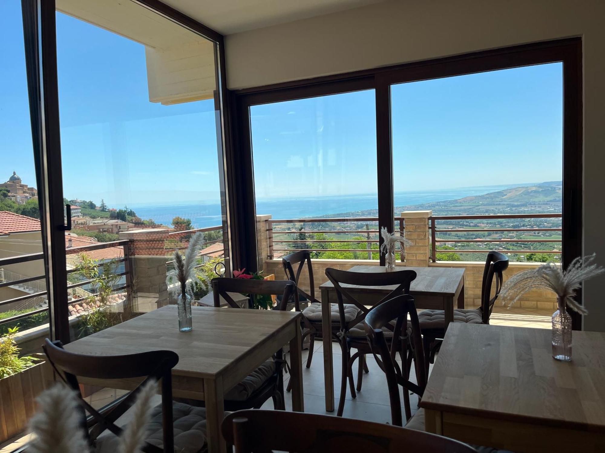 Ferienwohnung Seta Luxury Roseto Degli Abruzzi Exterior foto