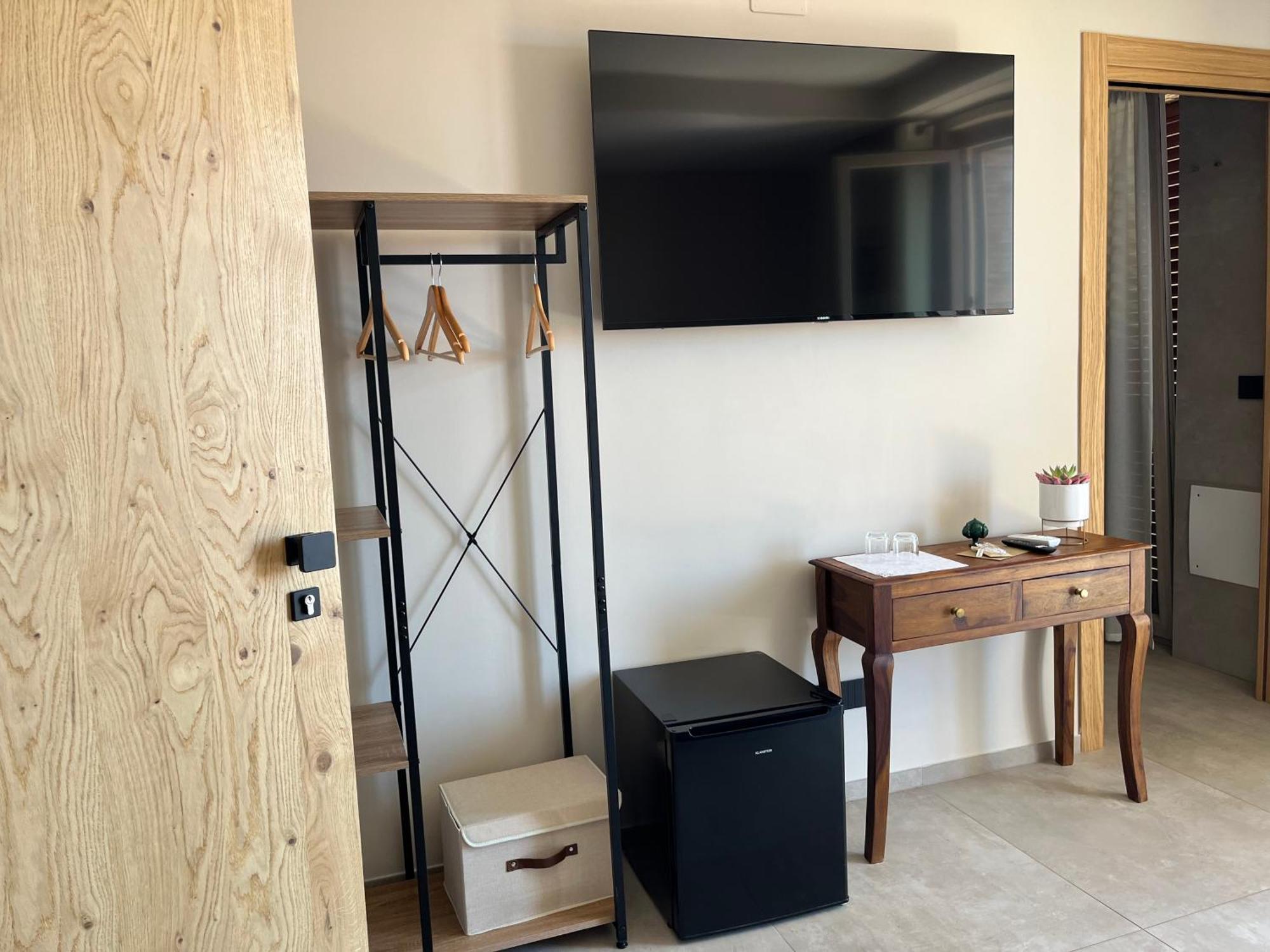 Ferienwohnung Seta Luxury Roseto Degli Abruzzi Exterior foto
