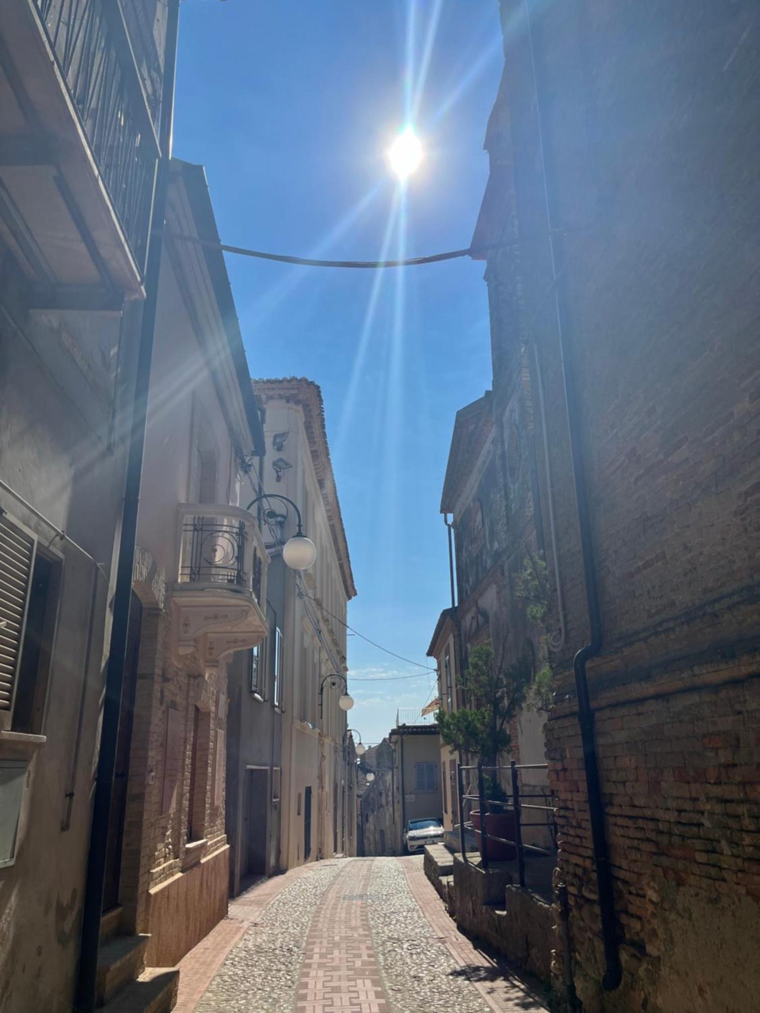 Ferienwohnung Seta Luxury Roseto Degli Abruzzi Exterior foto